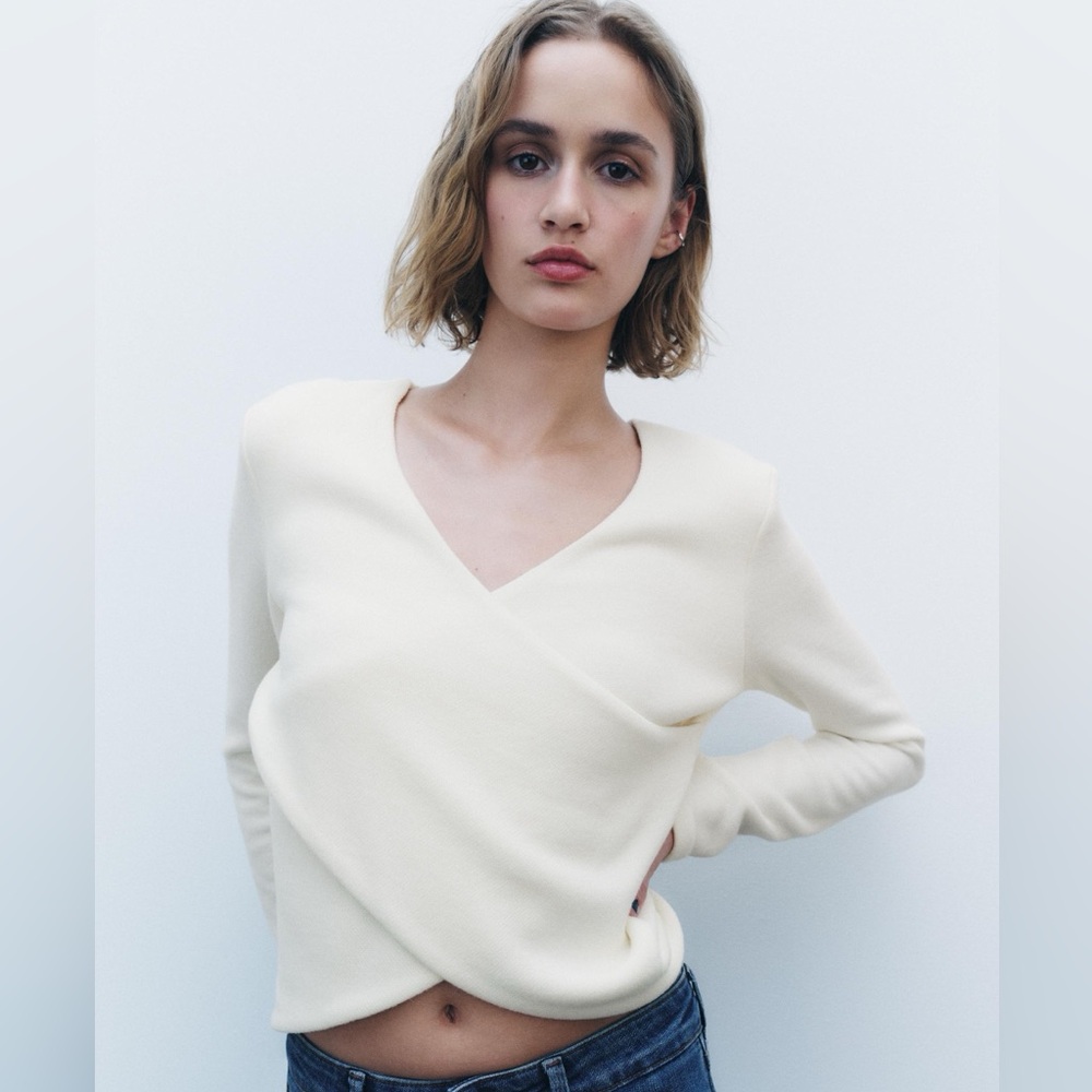 NWT Zara Soft Wrap Sweater in white. Size Large
